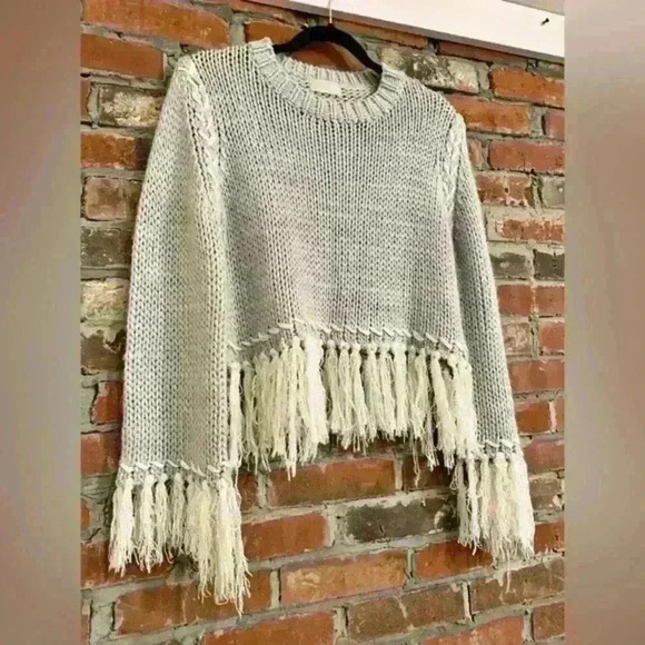 Farrow Gray Fringe Sweater Size‎ S/M - Picture 5 of 7